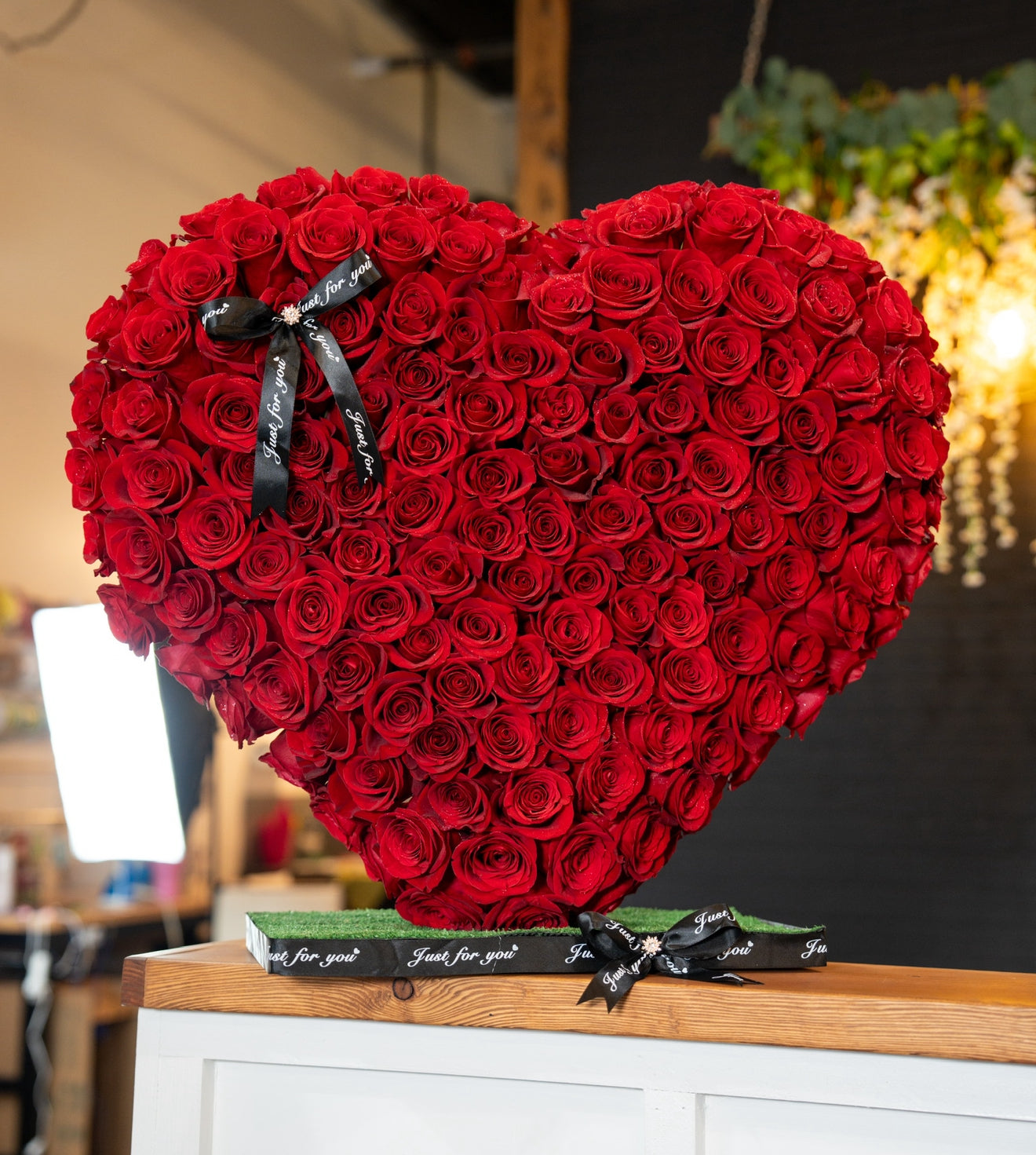Standing Heart Roses Standing Heart – D'Lux Decor & Creations LLC